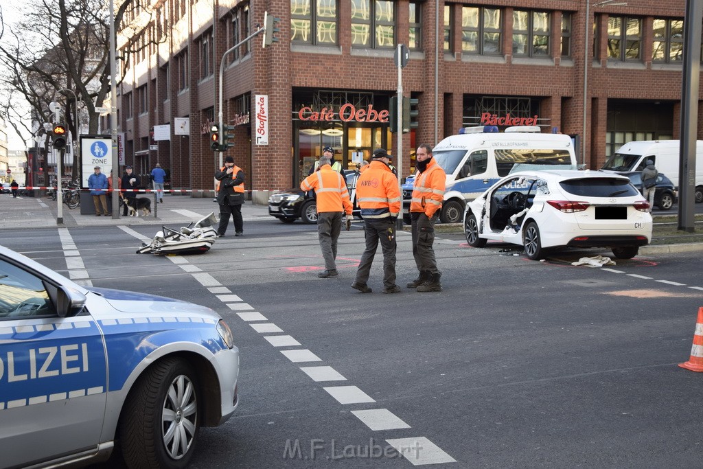 VU PKW Strab Koeln Mitte Pipinenstr Hohestr P199.JPG - Miklos Laubert